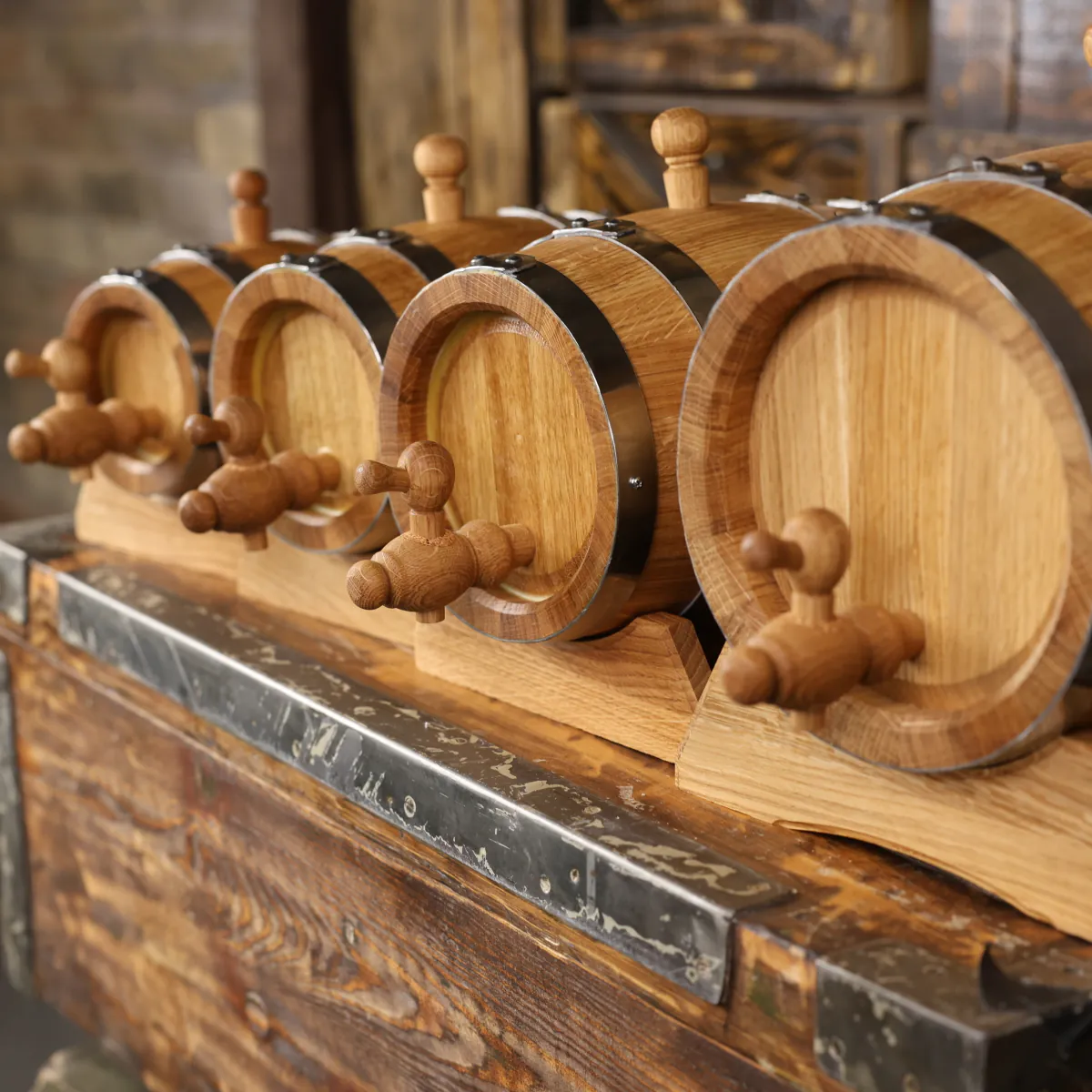 3- oak-wine-barrel-for-aging-drinks-1-2-3-5l